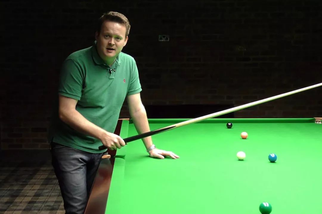 拼抢前场篮 拼抢前场篮