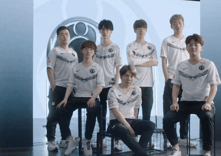 年哈尔滨举 年哈尔滨举