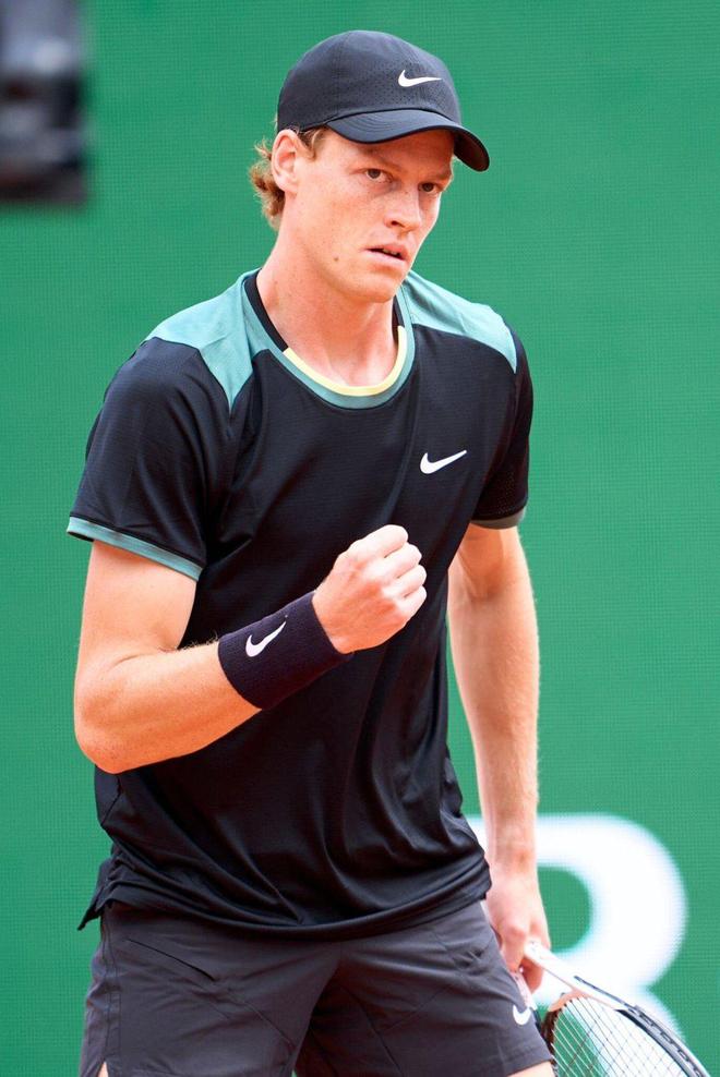 明星赛中为 明星赛中为