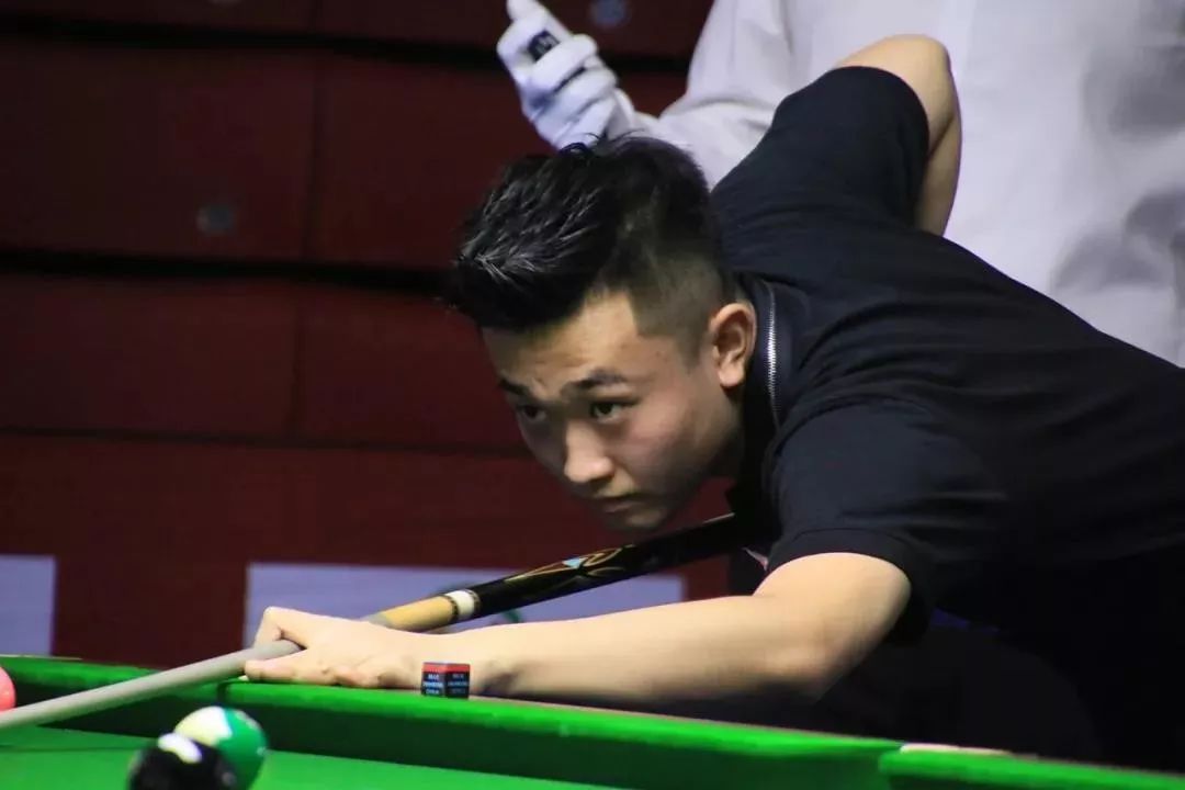 通过与其他 通过与其他