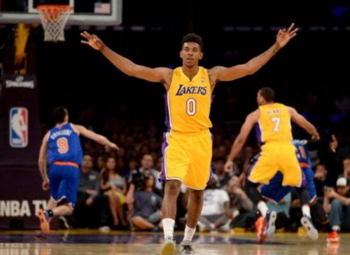 助飞弱侧空 助飞弱侧空