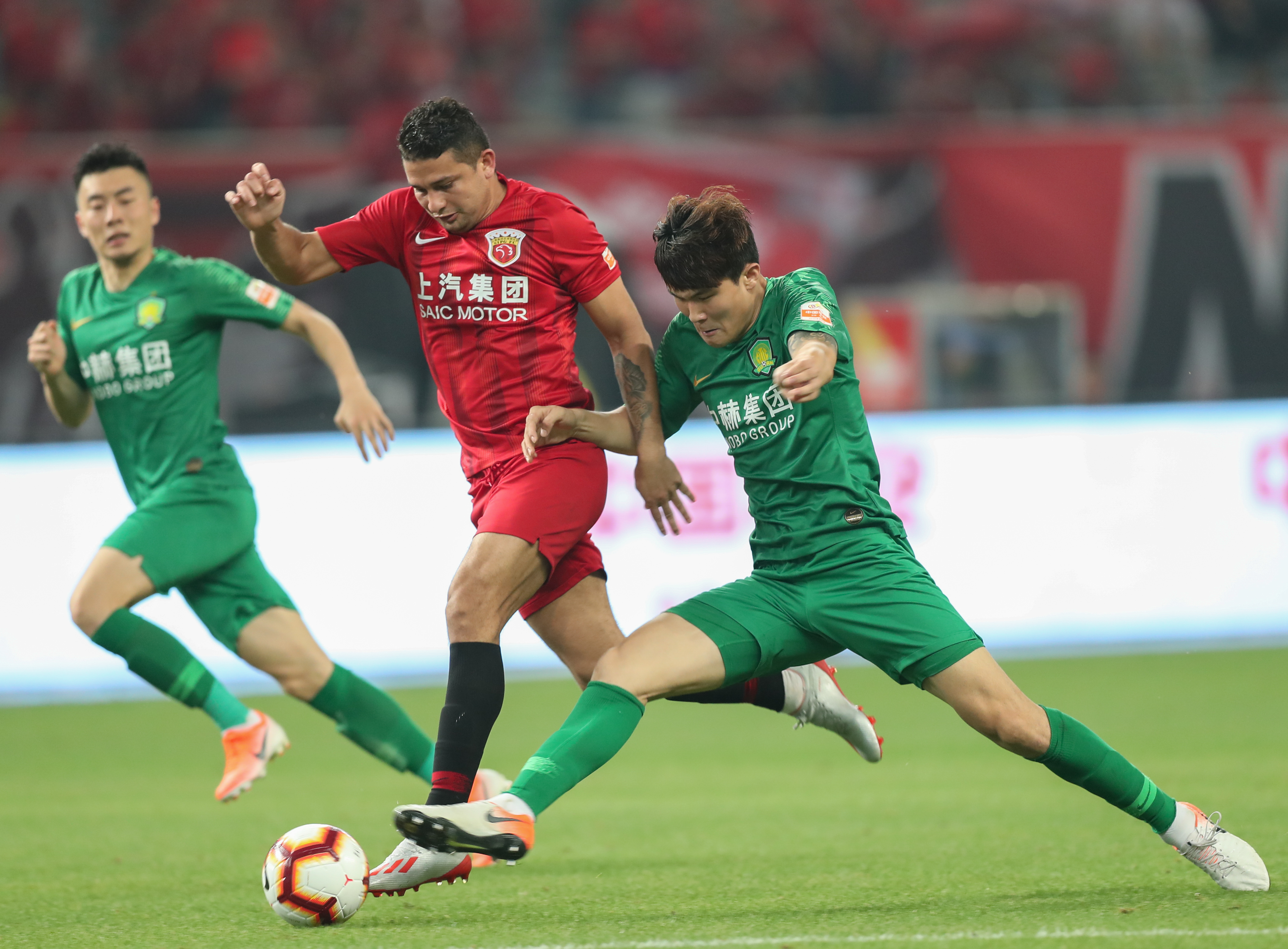 它标记了球 它标记了球