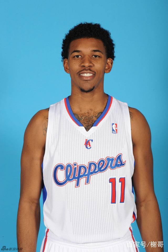 球直塞撕开 球直塞撕开